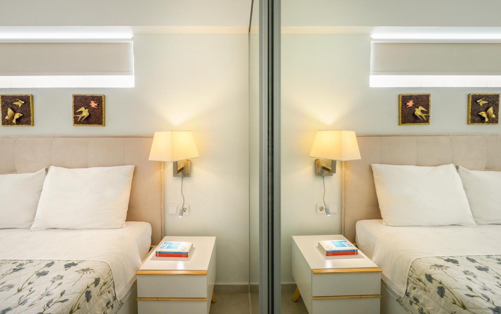 Elpiniki Luxury Apartments เนอาโปติไดอา ภายนอก รูปภาพ